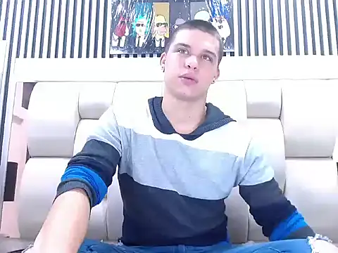 Liam York  online show from November 2025 02:00:01 PM