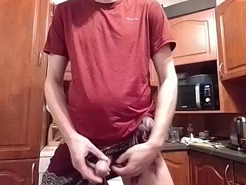 kromi93 online show from November 2025 04:38:01 PM