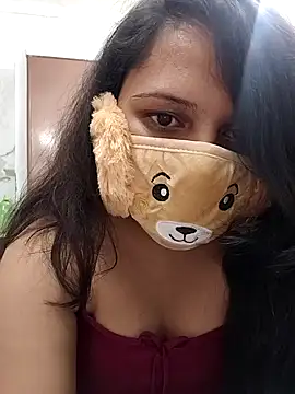 Kamna Hotty online show from November 2025 04:40:01 PM