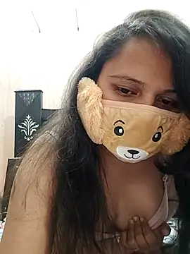 Kamna Hotty online show from November 2025 05:34:01 PM