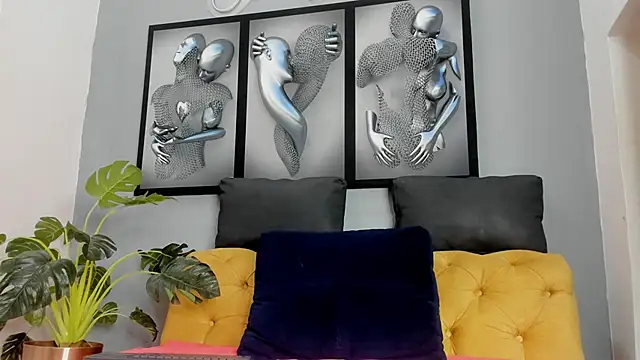 Ashton  Montana online show from January 2026 07:18:01 PM