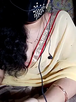 Snapshot of HotGirl23231 chatting on May 2026 07:00:01 PM HotGirl23231 online show from May 2026 07:00:01 PM