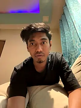 Snapshot of RonnySlim chatting on November 2025 10:04:02 PM RonnySlim online show from November 2025 10:04:02 PM