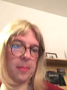 simone xdressing online show from March 2025 01:00:02 AM