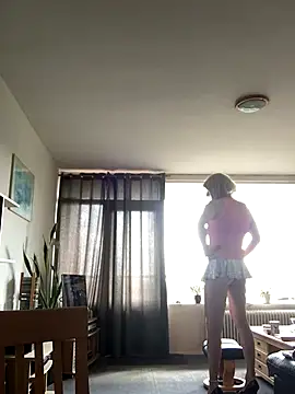 simone xdressing online show from September 2025 01:11:02 PM