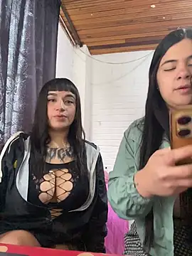 silvana dani  online show from November 2025 01:43:01 PM