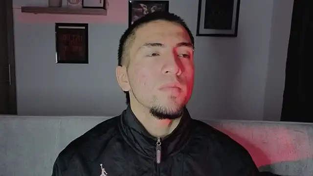 AresMassimoX online show from November 2025 05:51:02 AM