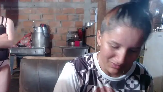 Snapshot of Sra_Angelina chatting on May 2026 07:39:01 AM Sra Angelina online show from May 2026 07:39:01 AM