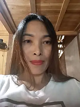 Snapshot of Soursop-op chatting on November 2025 08:47:02 AM Soursop-op online show from November 2025 08:47:02 AM