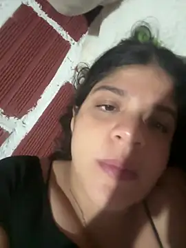 diamore3377 online show from February 2026 03:57:01 AM