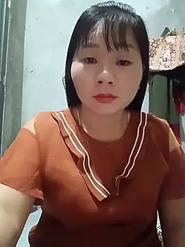 Snapshot of vangkt-cute chatting on May 2026 07:33:01 PM vangkt-cute online show from May 2026 07:33:01 PM