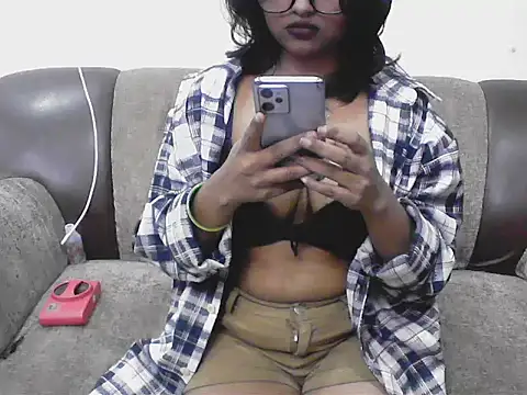 Soniya singh   online show from February 2026 07:10:02 PM