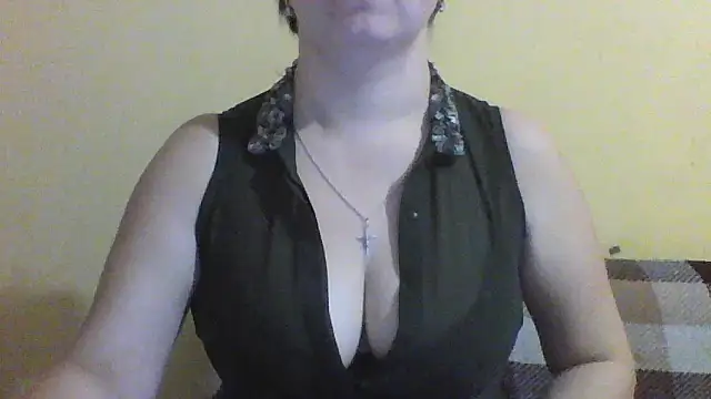 Snapshot of Vitalina282128 chatting on November 2025 11:04:02 PM Vitalina282128 online show from November 2025 11:04:02 PM