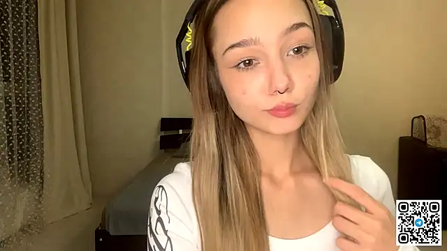 HoaPatton online show from November 2025 11:03:01 AM