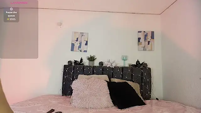 Jedah18 online show from November 2025 02:58:01 AM