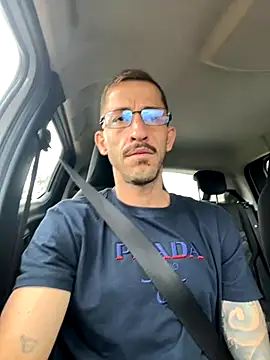 Lucasjandre online show from December 2025 11:26:02 AM