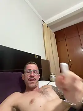 Snapshot of Lucasjandre chatting on May 2026 12:29:02 AM Lucasjandre online show from May 2026 12:29:02 AM