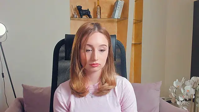 ReinaHenslin online show from November 2025 08:25:01 AM