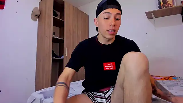 logan crave online show from November 2025 03:49:01 AM