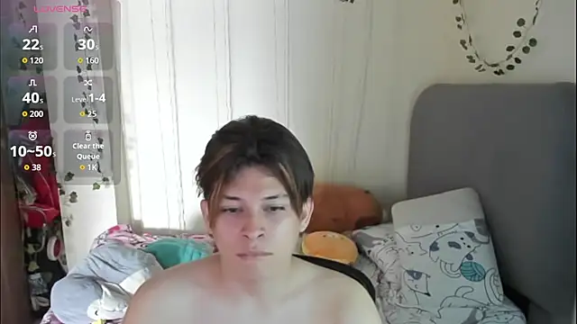 Felix kitty online show from December 2025 07:09:01 PM