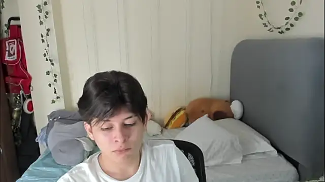 Felix kitty online show from February 2026 06:50:02 PM