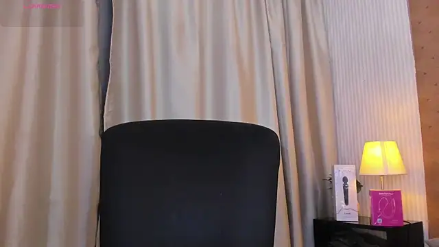 Snapshot of cleeo_nile chatting on December 2025 05:13:01 AM cleeo nile online show from December 2025 05:13:01 AM