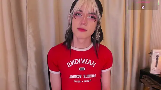 Snapshot of cleeo_nile chatting on January 2026 04:28:01 AM cleeo nile online show from January 2026 04:28:01 AM