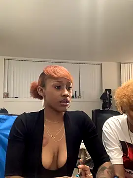 Snapshot of Hefnerbabyy chatting on November 2025 06:40:02 AM Hefnerbabyy online show from November 2025 06:40:02 AM