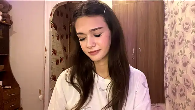 EunHendericks online show from November 2025 11:09:02 AM