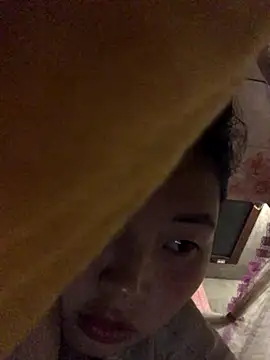 luna-sexxy online show from November 2025 09:19:01 PM