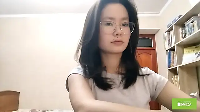 HuldaKye online show from December 2025 12:01:02 PM