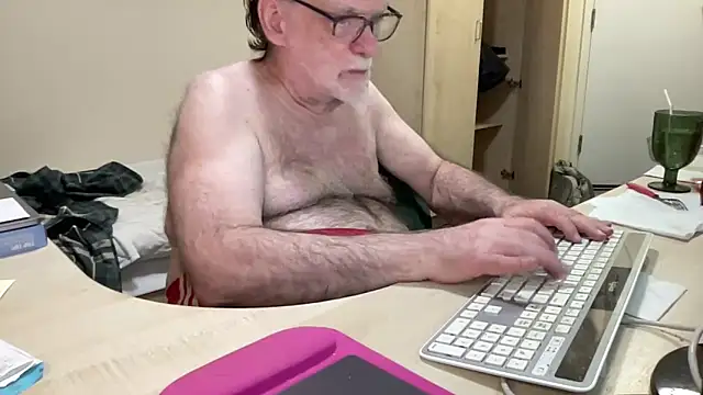 Snapshot of coach-karl chatting on May 2026 11:32:01 PM coach-karl online show from May 2026 11:32:01 PM
