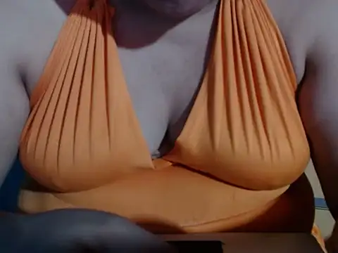 karolbb22 online show from November 2025 01:22:02 PM