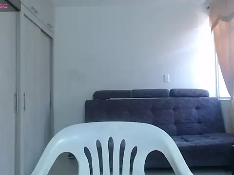 Alexander Halls online show from November 2025 04:46:01 PM