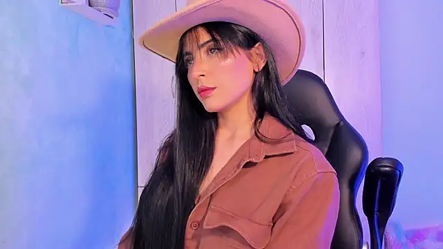 Cristal Cerati  online show from February 2026 08:13:01 PM