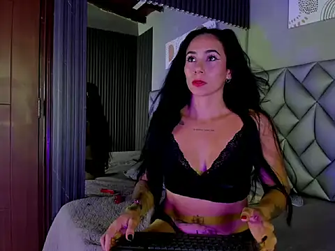 May-Clanfort online show from November 2025 01:12:02 PM