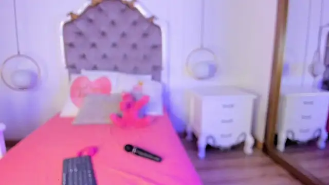 fallon grey online show from January 2026 08:01:02 PM