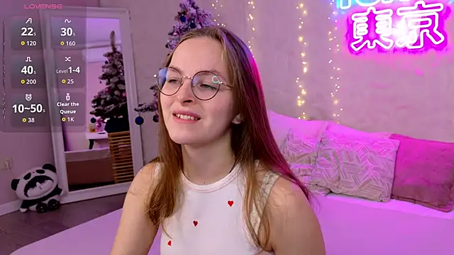 MadisonSmitt online show from November 2025 05:10:01 AM