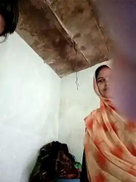 Snapshot of Hot_Love77 chatting on December 2025 05:48:01 AM Hot Love77 online show from December 2025 05:48:01 AM