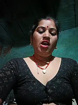 Hot kamla online show from July 2026 11:40:01 PM