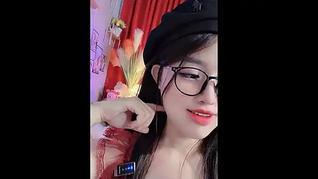 MiCandy-Lovee online show from December 2025 04:03:01 PM