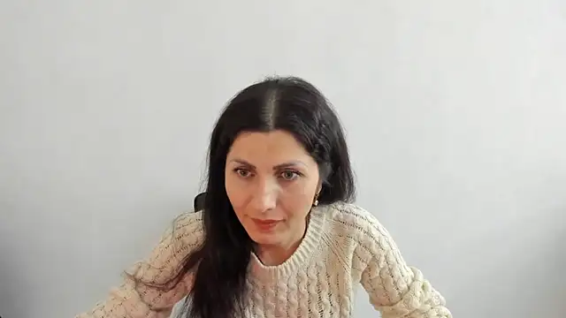 Isabeldolll online show from November 2025 12:04:01 PM