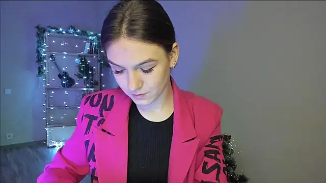 luna lust 212 online show from December 2025 04:21:01 AM