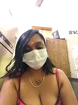 Dharshini98 online show from December 2025 01:16:01 PM