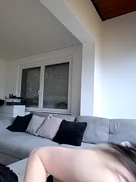 Lilly hase online show from November 2025 09:37:01 AM