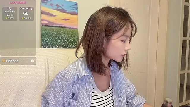 Snapshot of Butterbear chatting on November 2025 06:08:02 PM Butterbear online show from November 2025 06:08:02 PM