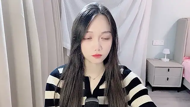 BoiI2u online show from November 2025 03:22:01 PM