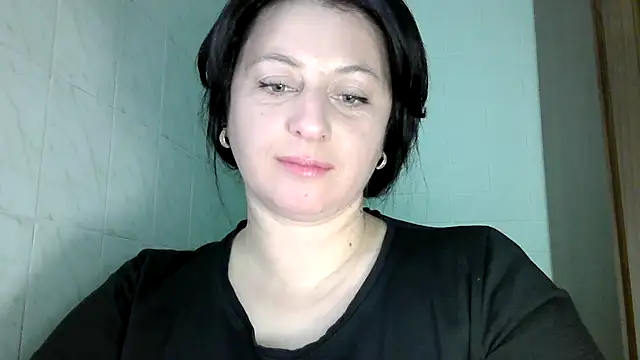 Snapshot of MelinaAx chatting on April 2026 08:15:01 PM MelinaAx online show from April 2026 08:15:01 PM