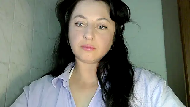Snapshot of MelinaAx chatting on May 2026 06:38:02 PM MelinaAx online show from May 2026 06:38:02 PM