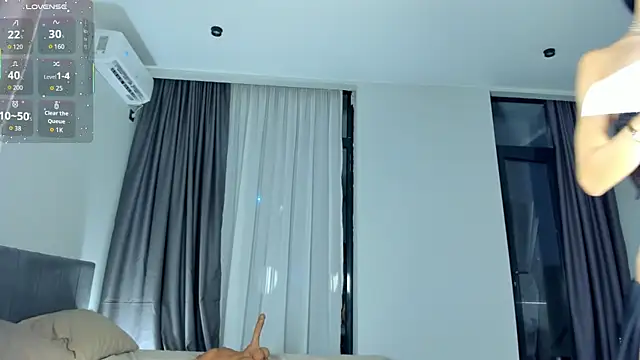 Sakura  frostt online show from November 2025 02:10:01 PM